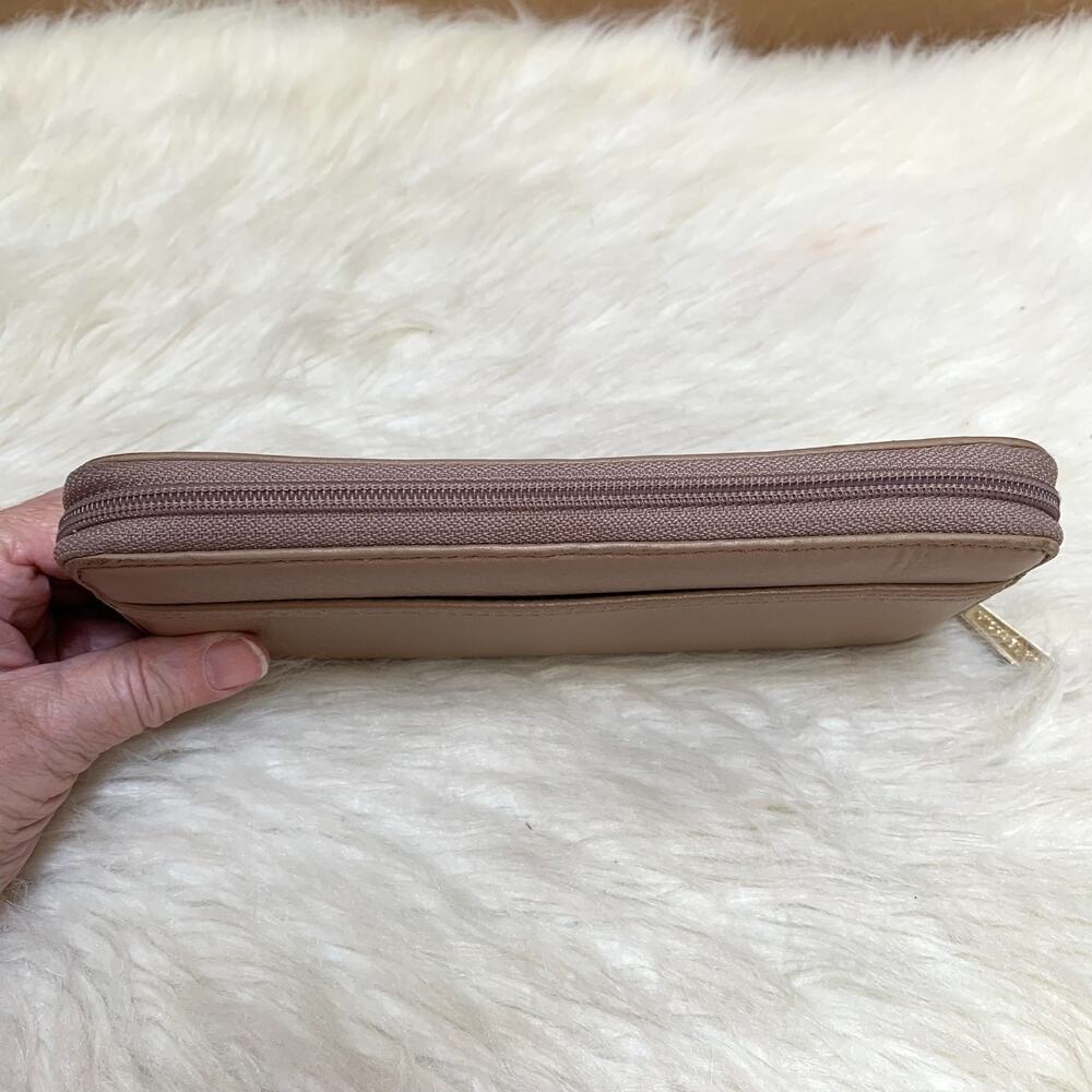 MICHAEL KORS Dark Khaki Taupe Leather Zip Around SARATOGA Continental Wallet - Picture 6 of 16